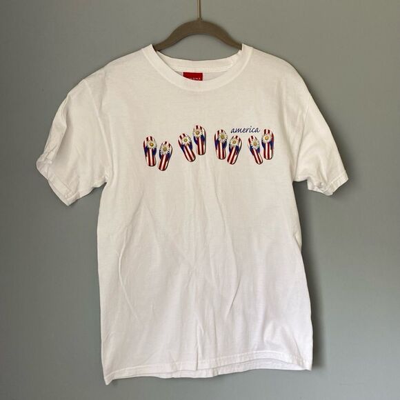 Sonoma women’s americana/flip-flop/summer/Fourth of July T-shirt - Picture 3 of 4